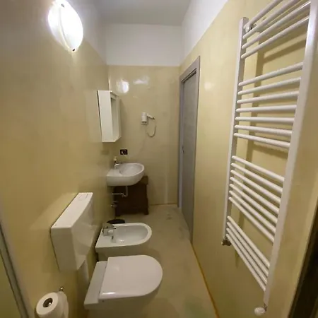 Macloud Pub Bed & Breakfast *